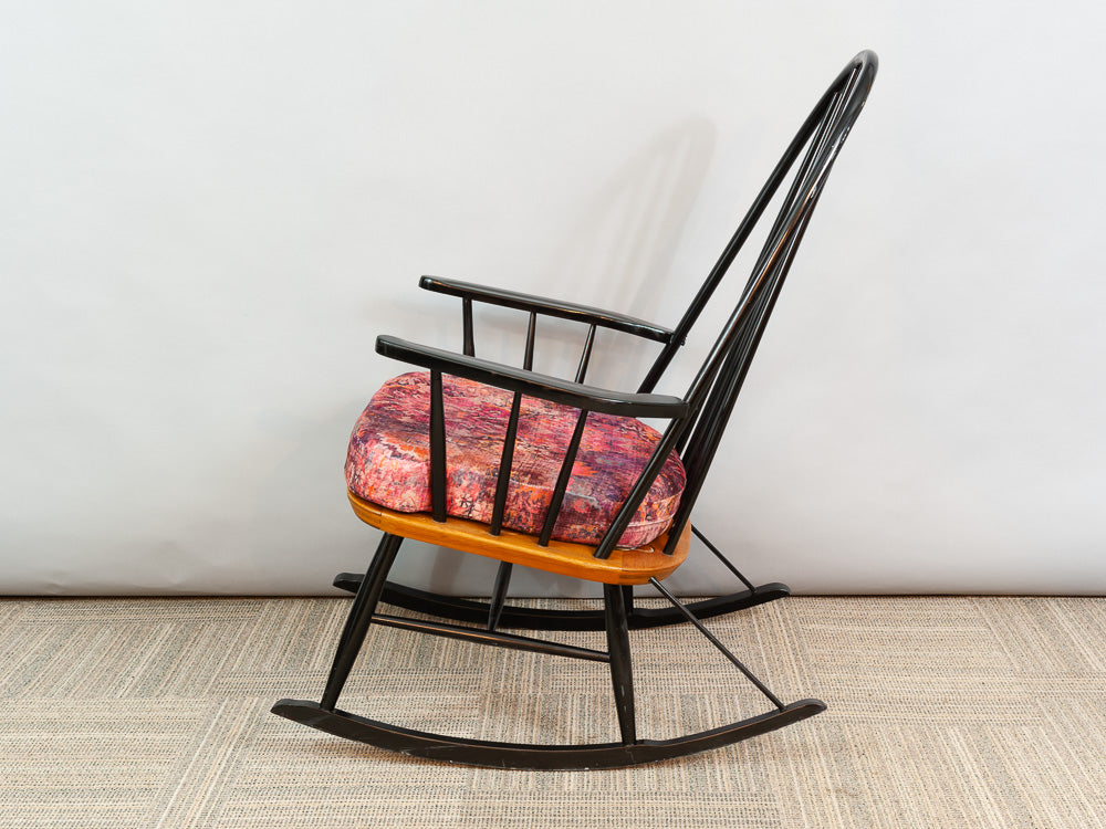 Ilmari tapiovaara rocking chair 2025