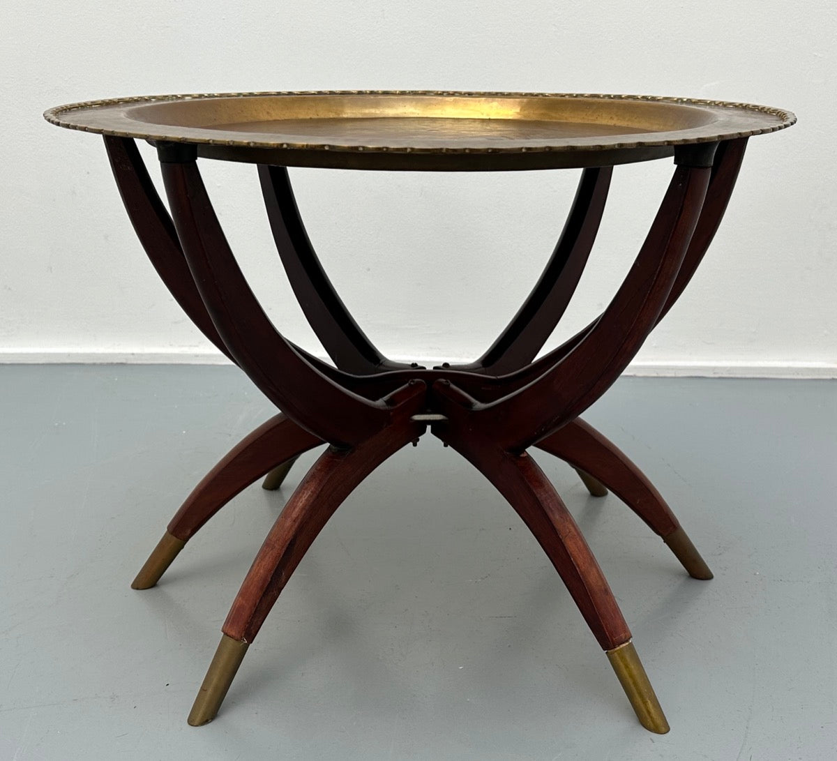 Mid century spider on sale leg table