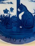 1970 Royal Copenhagen Christmas Plate - Christmas Rose and Cat