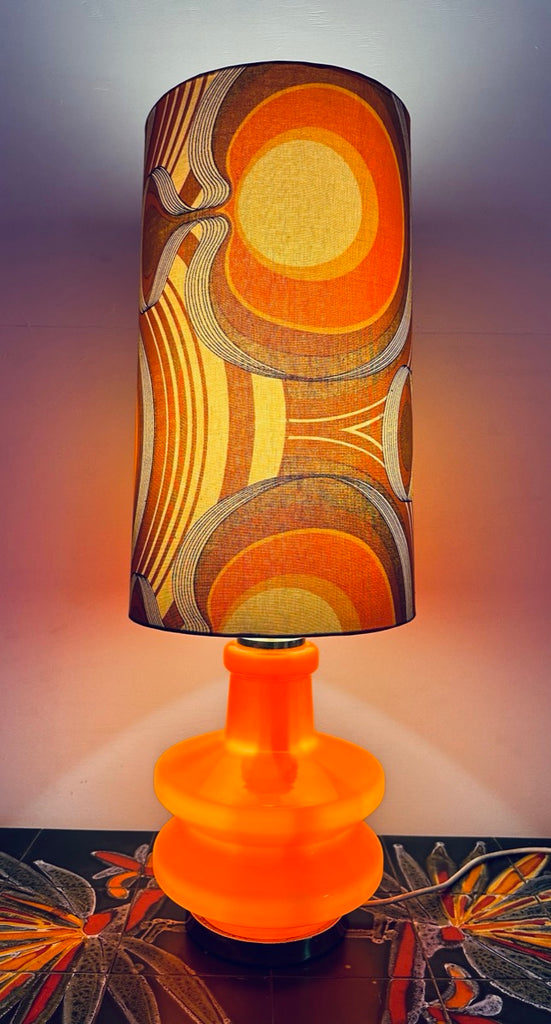 Lampe orange années 70 - France Lampe orange années 70 - France
