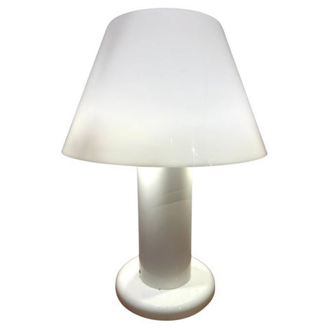 1970s Italian Guzzini White Lacquered Metal Table Lamp