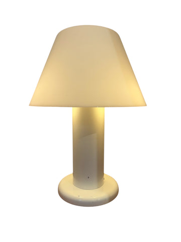 1970s Italian Guzzini White Lacquered Metal Table Lamp