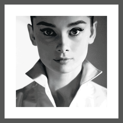 Audrey Hepburn in Pink Three-Flip Image Lenticular